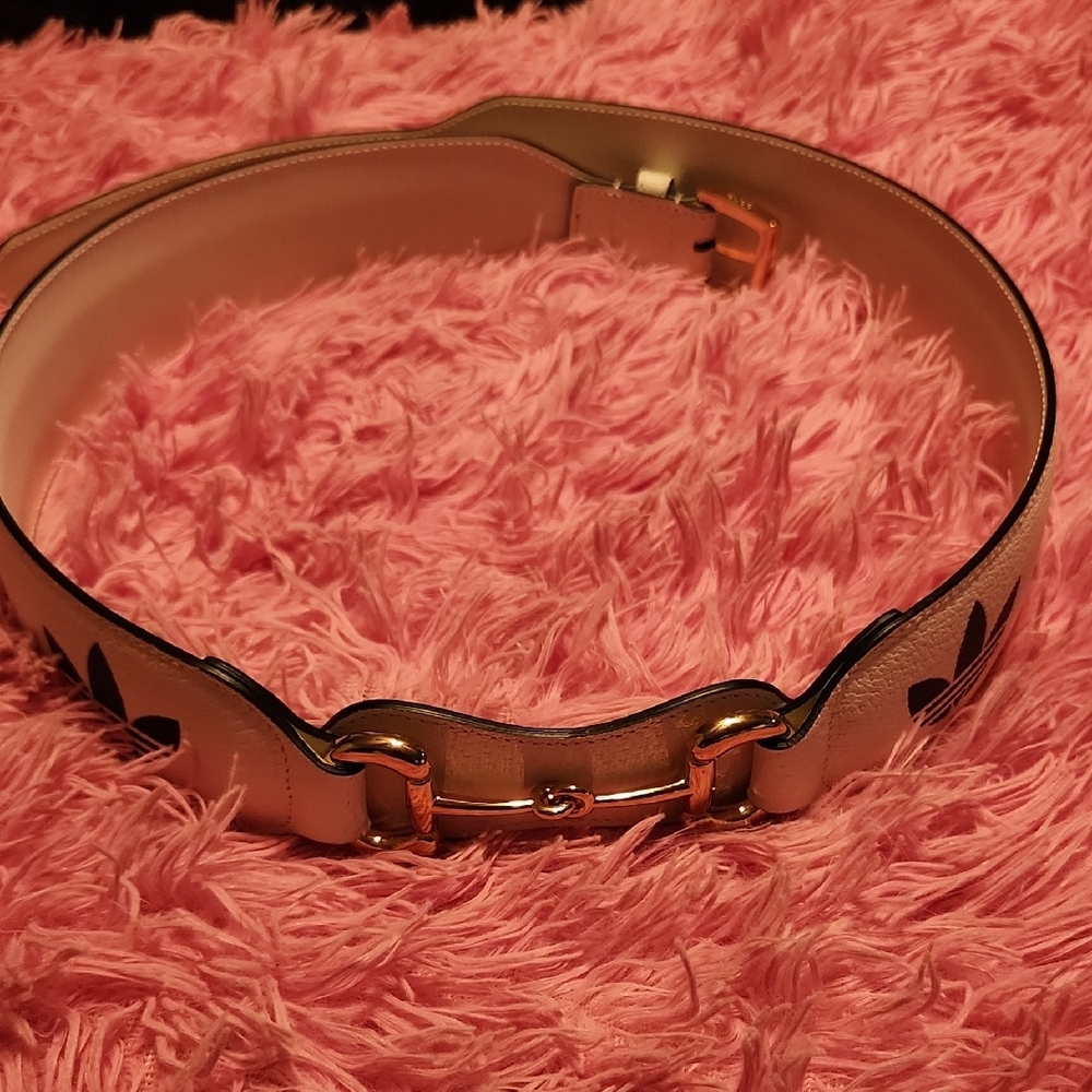 Gold and Cream Belt with Elegant Metal Details